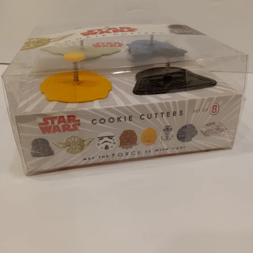 NEW! STAR WARS Williams-Sonoma Exclusive Cookie Cutters